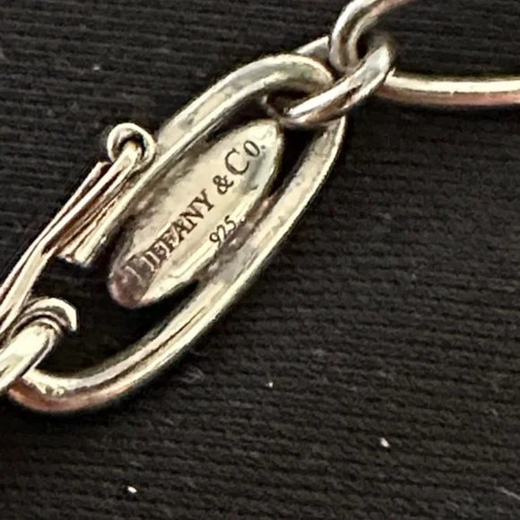 Tiffany & Co. Silver Link Bracelet with Heart Charm - Picture 2 of 3